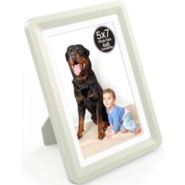 Imagem de vilkok Porta-retrato com tapete de 12 x 18 cm, instalação em 5 segundos sem ferramentas, molduras de design de segurança sem metal, molduras leves vêm em 8 cores para decoração de casa, casamento e