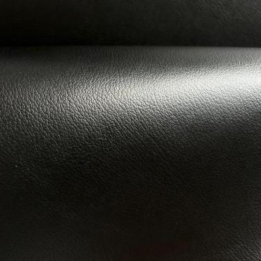 Imagem de material sintético Automotivo Ford Corcel 1970-1977 Liso Preto 1,2mm -