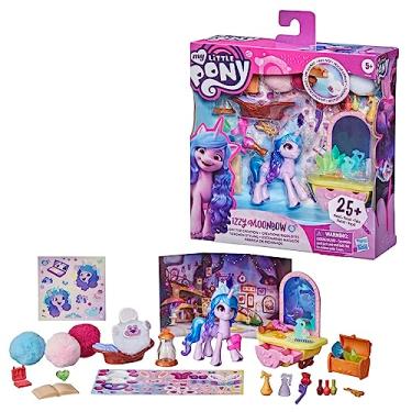 Imagem de Hasbro My Little Pony: A New Generation Movie Story Scenes Critter Creation Izzy Moonbow - Brinquedo com 25 acessórios e pônei roxo de 7 cm F2935