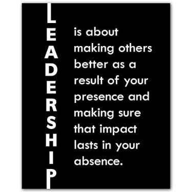 Imagem de ZUKIY Arte de parede com citação de motivação de liderança - Pôster inspirador 20 x 25 impressão sem moldura - Decoração de citação motivacional para chefes de escritório ou sala de aula - presentes