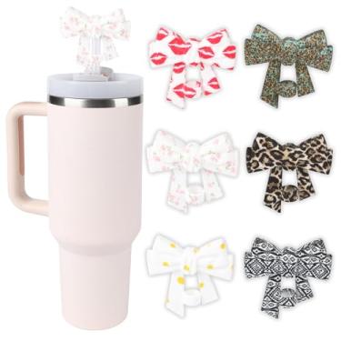 Imagem de Pacote com 6 topos de palha com laço impresso, tampas de cobertura de palha reutilizáveis à prova de poeira de silicone 10 mm/0,4 pol para copo Stanley 30 e 1,134 g, acessórios para copos presente (6