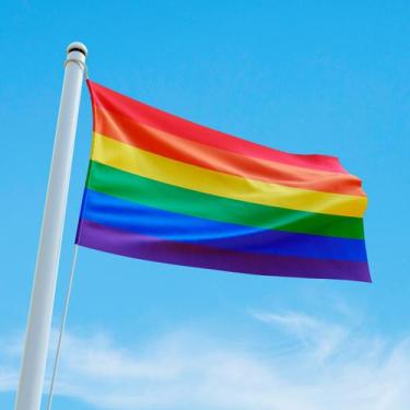 Imagem de Bandeira Avulsa Orgulho LGBT Cores em Cetim Brilhante - Tamanho Pequen