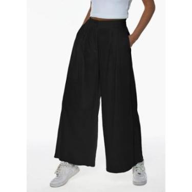 Imagem de Calça Pantalona Preta em Viscose com Pregas e Bolsos-Feminino