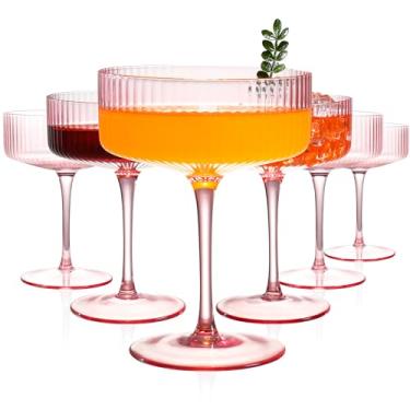 Imagem de FERAHI 6 peças de copos de cupê canelados, conjunto de copos de martini rosa de 293 ml, copo de martini expresso fofo e copo de champanhe, copos de bar elegantes para coquetéis, vinho, entretenimento