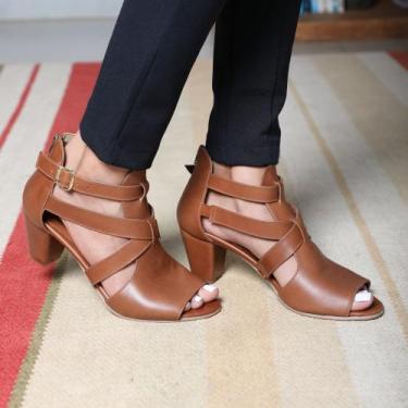Imagem de Sandália em Couro Ankle Boot Sophia Amêndoa - Amo Calçados, 36