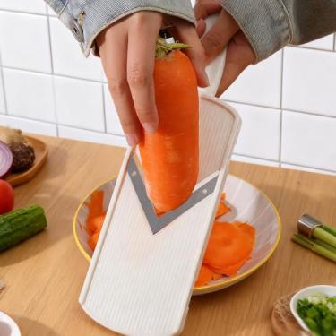 Imagem de 1 ralador de aço inoxidável em forma de V com cabo longo raladores de cenoura e repolho para salada ferramentas para fazer alimentos 31 x 8,5 x 1,2 cm