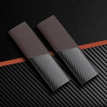 Imagem de 2 pacotes capa de cinto de segurança almofada capas de cinto de segurança capa de ombro de carro couro equipado com fibra de carbono confortável espessado resistente ao desgaste durável adequado para