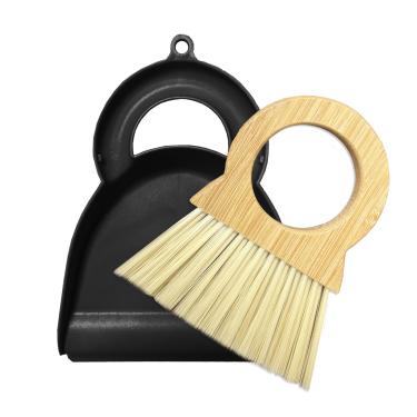 Imagem de NBGYTECH Conjunto de mini vassoura e pá de lixo de bambu com conjunto combo de pá de lixo vassoura de mão portátil para escritório, cozinha, dormitório, casa, limpezas rápidas (preto)