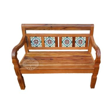 Imagem de Conjunto Banco Namoradeira E Mesa De Centro Em Madeira De Demolição Com Detalhes Em Ladrilho Sudeste Rústico