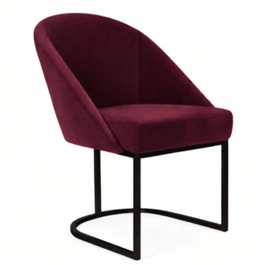 Imagem de Cadeira Lua Metal Preto Decorativa Estofada em Veludo Bordô para Sala e Escritório