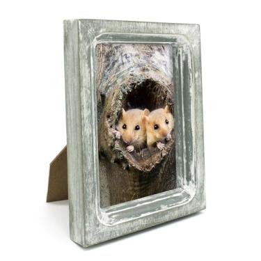 Imagem de CVHOMEDECO. Porta-retrato 10 x 15 feito de madeira maciça, vidro de alta definição, design rústico, vintage, moldura pequena para exibição de mesa e montagem na parede, cinza envelhecido