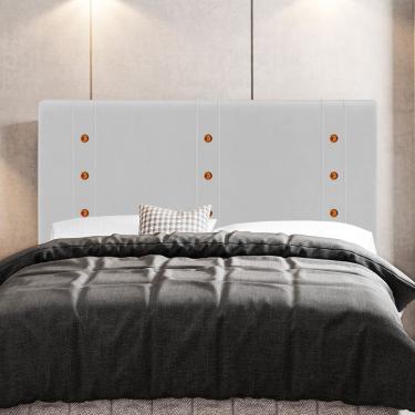 Imagem de Cabeceira Estofada Cama Box King Size Roma na Parede Madeira Maciça Corino Branco Abmaza