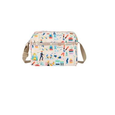 Imagem de LeSportsac Bolsa tiracolo Skiing Foxes Daniella, estilo 2434/cor E774, raposas caprichosas e divertidas, motivos de esqui: bilhetes de elevação, gôndolas, snowboards em meio a um pano de fundo mágico