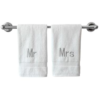 Imagem de Toalhas de mão brancas com monograma para banheiro - Toalha bordada inicial personalizada de qualidade de hotel de luxo para lavabo, spa - Certificado orgânico GOTS - Conjunto de 2 prata Mr & Mrs