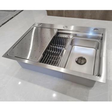 Imagem de PVXMQFFA Pia multifuncional de aço inoxidável 304 feita à mão, pia de cozinha de tigela única grande, instalação embutida ou montagem superior com bacia removível (60 x 50 x 21,5 cm)
