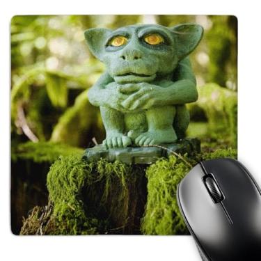Imagem de 3dRose Mouse pad LLC 20 x 20 x 0,63 cm, estátua Troll na floresta, British Columbia, Canada-Cn02 Kpi0004 - Kristin Piljay (mp_75300_1)
