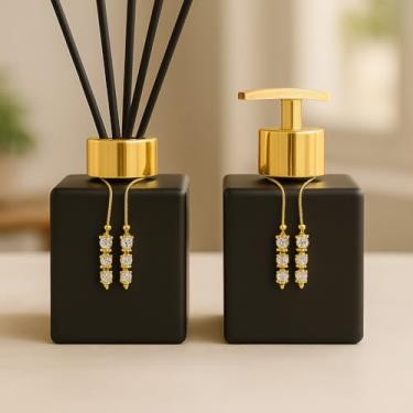 Imagem de Kit Lavabo Luxuoso de Vidro Cubo 250ml – Sabonete Líquido + Difusor de Ambientes, Design Sofisticado, Ideal para Presente e Decoração(Preto Fosco C/Dourado)