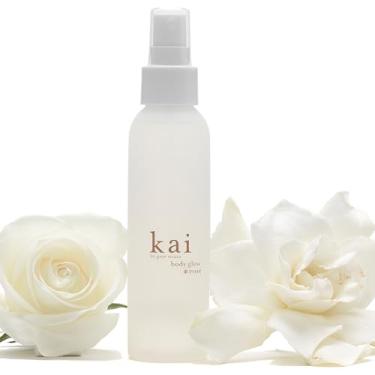 Imagem de kai Body Glow Rose, 4 Fl Oz, óleo corporal seco com jojoba, camomila, extratos de pepino, hidrata e deixa um brilho radiante com uma fragrância fresca + limpa, em camadas com absoluto de rosa, feito