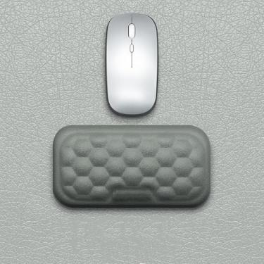Imagem de Descanso de pulso de couro com espuma viscoelástica ergonômica, suporte de pulso para teclado e mouse, base antiderrapante e almofada confortável para digitação, jogos e configuração de mesa de