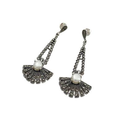 Imagem de Brinco Pendente Com Pérola E Marcassitas Prata 925 - 5,4cm