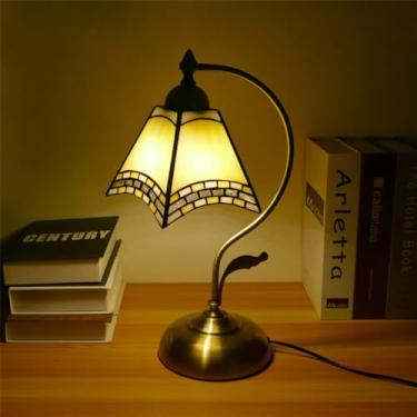 Imagem de Lâmpada De Mesa De Vidro Estilo Tiffany, De Vidro Colorido De Girassol, De Estilo Europeu Vintage, Adequada Para Iluminação Decorativa Em Quartos, estudo E Salas De Estar (Estilo 17)