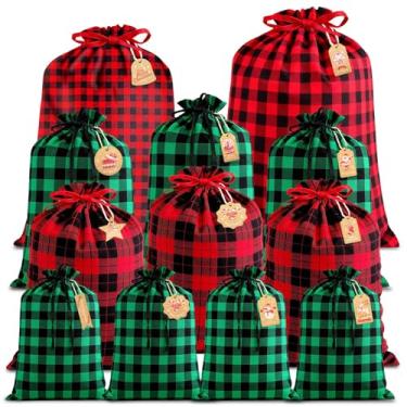 Imagem de EggSun Pacote com 12 sacos de presente de cordão de Natal com etiquetas, sacos de presente xadrez vermelho e verde de Natal em 5 tamanhos, extra grande, grande, médio, pequenos sacos de tecido