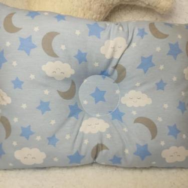 Imagem de Travesseiro Anatômico para Bebê, Hipoalergênico, Siliconizado, Estampado, 27x37cm, para Berço e Carrinho (Azul Bebê Ceu)