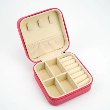 Imagem de Porta-Joias de Viagem Pequeno, Estojo Organizador em Couro Sintético Pink com Interior Bege, Compartimentos para Anéis e Acessórios (PINK)