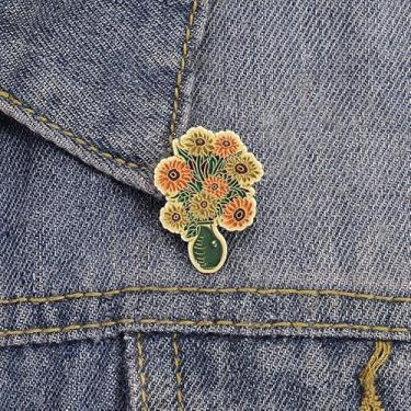 Imagem de Broche esmaltado de vaso de girassol vintage - broche de buquê floral artístico - Emblema de lapela de flor de sol para roupas, bolsas e acessórios presentes para amantes de arte