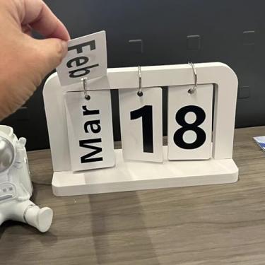 Imagem de Calendário flip de mesa, design de virada de página, exibição de data e mês, organizador de mesa para escritório em casa (branco)