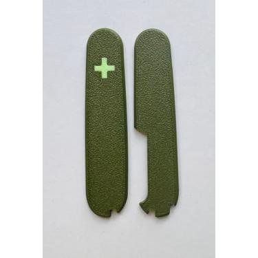 Imagem de Capas de substituição para balanças Victorinox mais alças de plástico de 91 mm com slot extra para caneta e cruz brilhante (verde militar)