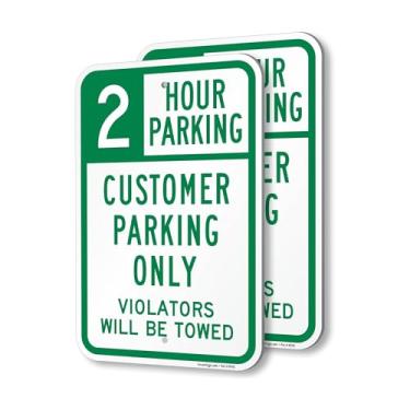 Imagem de SmartSign Placa de rebocado 2 Hour Parking Customer Parking Only Violators (pacote com 2), 30 x 45 cm, composto de alumínio (ACM) de 80 mm de espessura, orifícios pré-perfurados, verde e branco