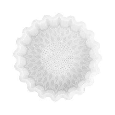 Imagem de Molde de silicone de girassol | Tamanho pequeno 7,6 cm de largura x 7,6 cm de comprimento x 2 cm de profundidade | Design de girassol de tamanho de clipe de ventilação para frescor, sabão, resina, velas