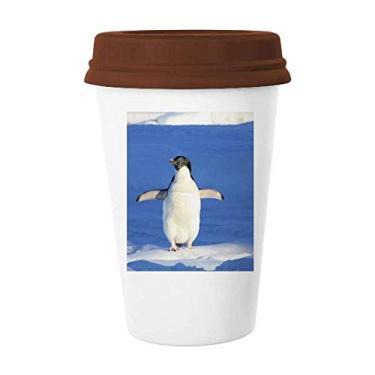 Imagem de Linda caneca de vidro de cerâmica com imagem de pinguim branco ciência