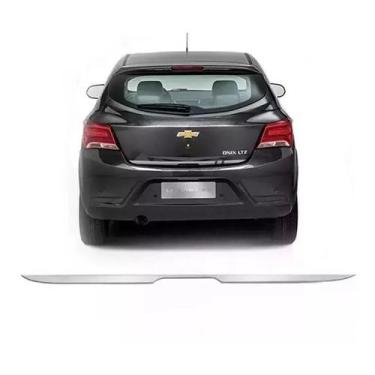 Imagem de Friso Resinado Chevrolet Onix 12 A 19 Porta Malas Cromado - Resitank