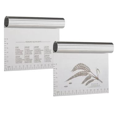 Imagem de Raspador de bancada de massa, 2 peças, raspador de alimentos de cozinha de aço inoxidável OLULU com capa protetora, balança de medição gravada a laser antidesgaste e espiga de trigo, pode ser lavado na lava-louças (2 unidades, 15 cm)