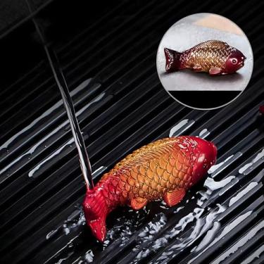 Imagem de Ornamentos para animais de estimação de chá de lichia que mudam de cor podem ser criados e brincados com personalidade criativa, conjunto de chá que muda de cor, acessórios de mesa de chá (peixe -