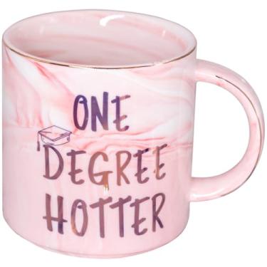 Imagem de Mugpie Presentes de formatura para mulheres filha irmã bestie - Caneca fofa de um grau mais quente - aniversário engraçado Natal Gits para College Master Phd 2025