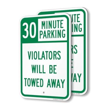Imagem de SmartSign Placa 30 Minute Parking Violators Towed Away - Pacote com 2, 30,5 x 45,7 cm, composto de alumínio (ACM) de 80 mm de espessura, furos pré-perfurados, verde e branco, feito nos EUA