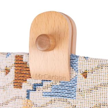 Imagem de MrCarbon 4 ganchos grandes de madeira para exibição de parede – cobertor ajustável e clipes de tapete com aderência serrilhada antiderrapante, grampos de tapeçaria de montagem na parede sem perfuração