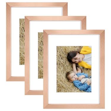 Imagem de Golden State Art, Porta-retrato 23 x 30,5 cm, pacote com 3, fosco, 15,8 x 20,3 cm, com acrílico, conjunto de molduras para galeria, montagem na parede (ouro rosa, pacote com 3)