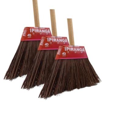 Imagem de Vassouras Piaçava Ipiranga Kit 3 Un Cabo Madeira