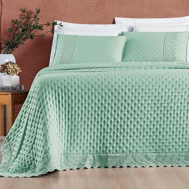 Imagem de Kit Cobre Leito Colcha Bouclê King Bordada Micropercal 200 Fios 3 Peças Verde Salvia 100% Poliéster