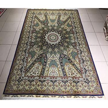 Imagem de A tapeçaria de seda feita à mão de 1,2 m x 1,8 m ilumina a parede dourada da sala de estar