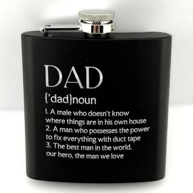 Imagem de Garrafa de quadril para homens | Definição de pai gravada a laser em aço inoxidável, 170 g, licor, álcool, garrafa de uísque para homens | Presente de aniversário engraçado para o pai