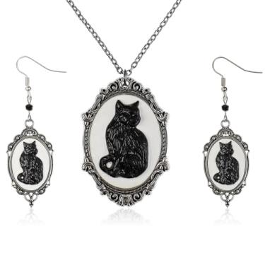 Imagem de Tondiamo Conjunto de colar e brincos de gato preto que brilha no escuro para mulheres, joias de Halloween, acessórios góticos, Necklace: approx. 27.6 inch/70 cm in length, liga, aço inoxidável, resina