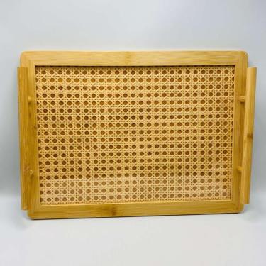 Imagem de Bandeja com Alça e fundo em Trelica e Bambu - 39cm X 29xm X 5xm - ROJE