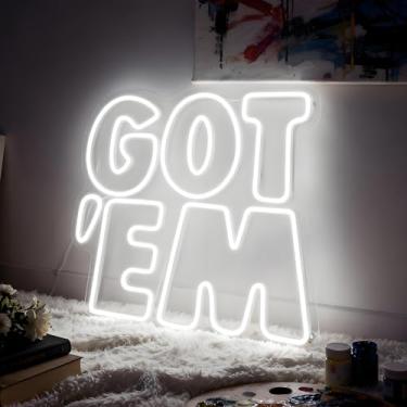 Imagem de Neonawall GOT’EM White Letters LED Neon Sign - Dimmable USB Wall Art 11.2x11 Inches - Gaming Room Decor, Sports Bar Lighting, Victory Themed Bedroom Light