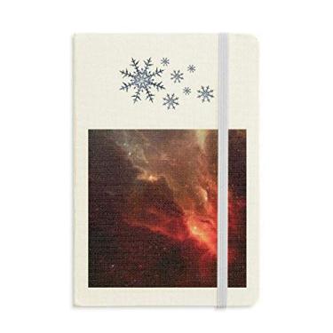 Imagem de Caderno com estampa de ilustração do universo da nebulosa vermelha brilhante em flocos de neve inverno