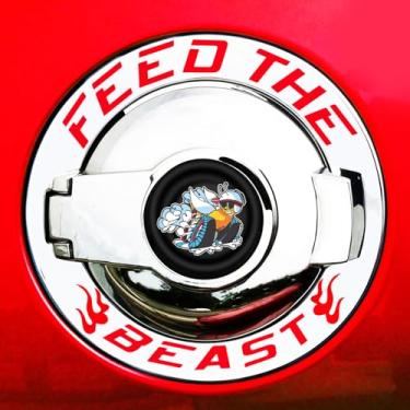 Imagem de DECALEPIC Emblema de porta de combustível para Dodge Challenger com design exclusivo Feed The Beast Decalques adesivos de vinil